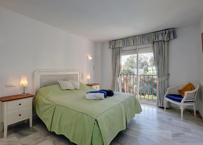 Luxury 2 Bed Freeview Tv Wi Appartement Marbella