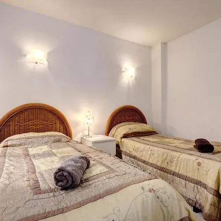Apartment Luxury 2 Bed Freeview Tv Wi *