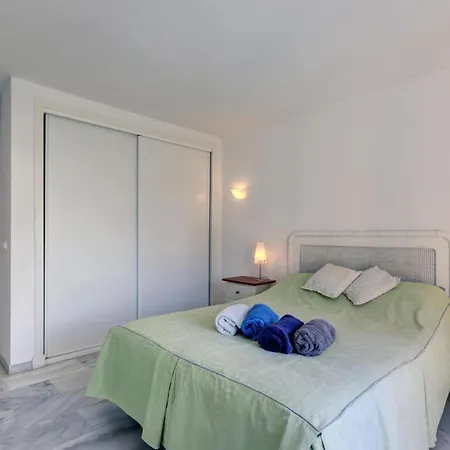 Apartment Luxury 2 Bed Freeview Tv Wi Marbella